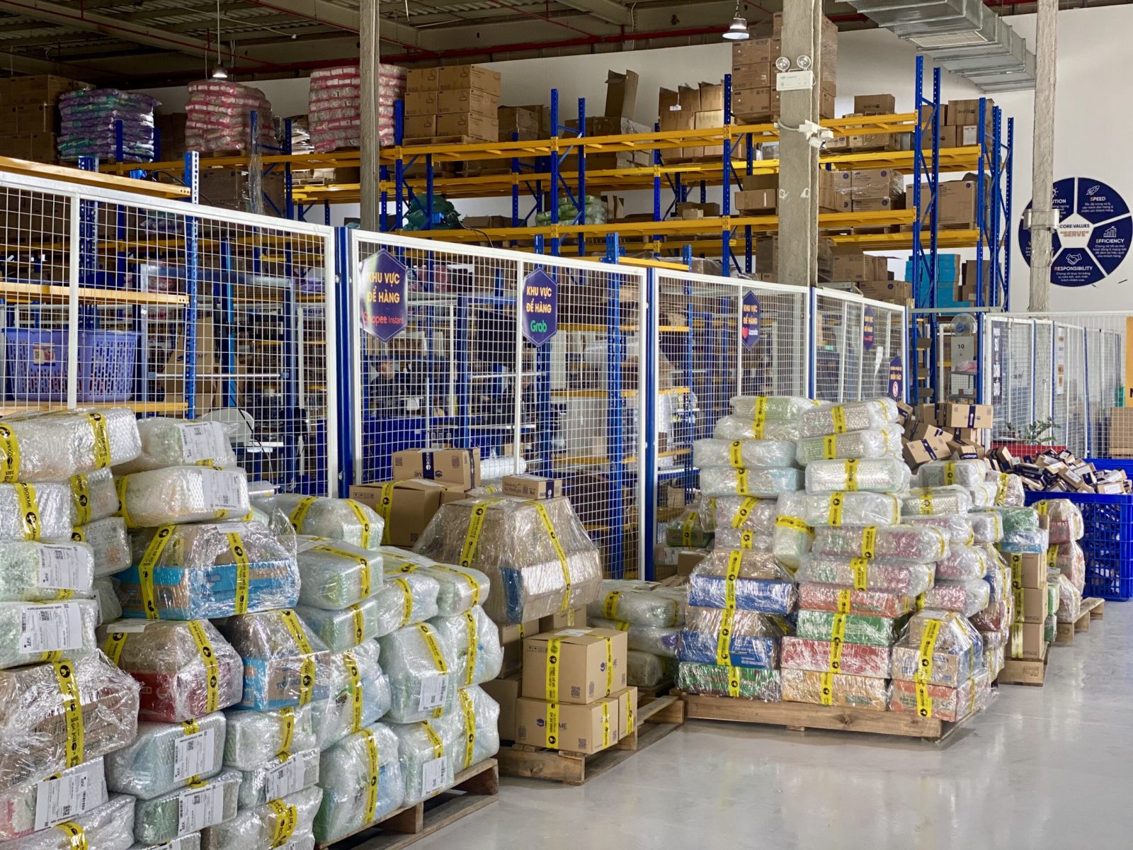 Việt Nam: Điểm đến chiến lược cho nhà xưởng và logistics trong thập kỷ mới