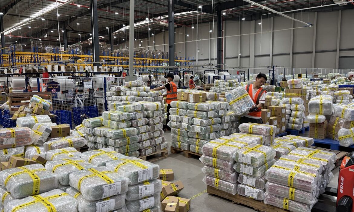 Thương mại điện tử 2026: Cuộc dịch chuyển từ “Cuộc đua giá” sang “Đấu năng lực vận hành”