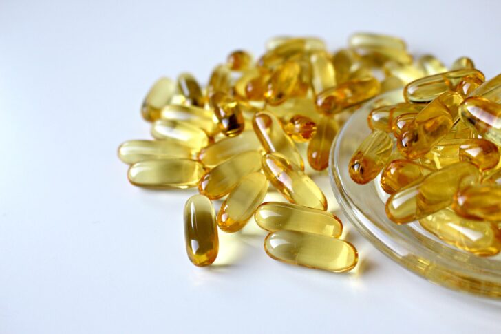 fish-oil-1915424_1920-728x485